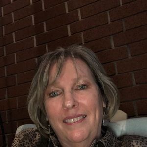 Meet your Posher, Dee